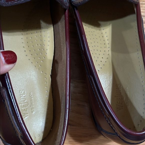 G.H Bass Women’s Weejuns Tassel Loafer Wine Red Burgundy Leather Jaclyn Size 8.5 - Picture 10 of 12